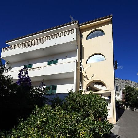 Apartments Gisela Макарска Экстерьер фото