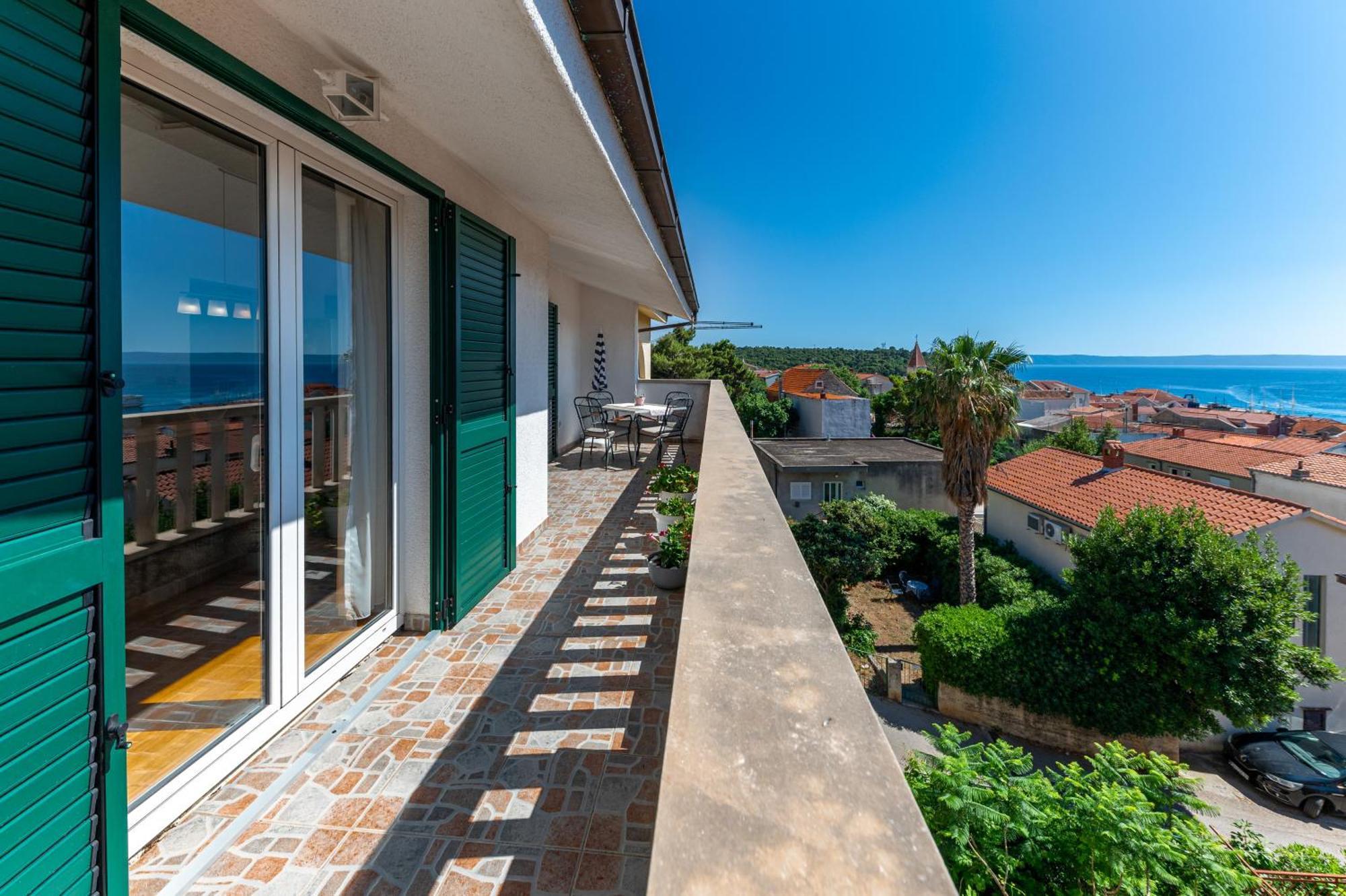 Apartments Gisela Макарска Экстерьер фото