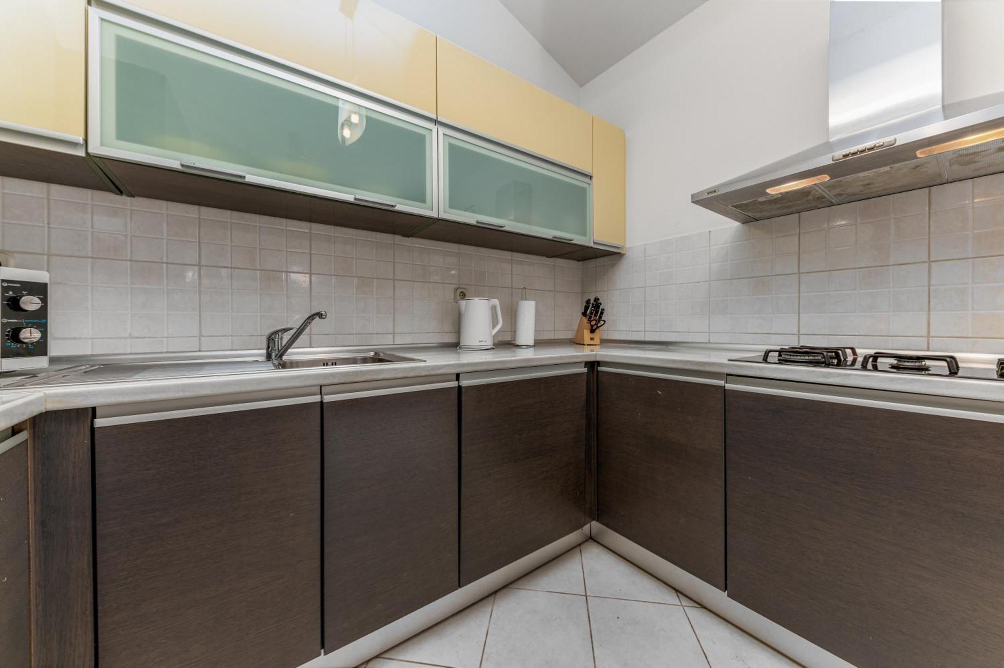 Apartments Gisela Макарска Экстерьер фото